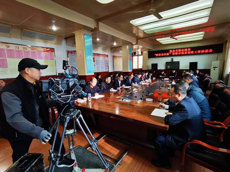 光影铸就品牌传奇——合江县极致互动产品宣传视频拍摄